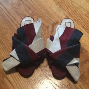 Brand new No. 21 suede knot slides